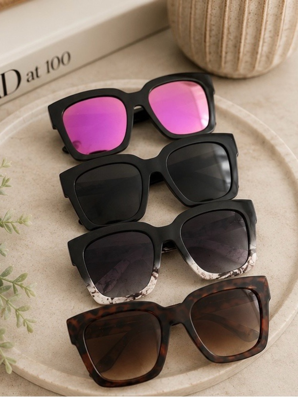 Stylish Women's Square Sunglasses set- sane styke / 4 colors